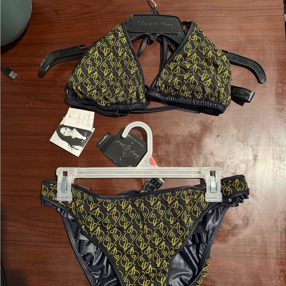 Chic Blue and Yellow Bikini Set, Baby Phat, Size L. Reversible